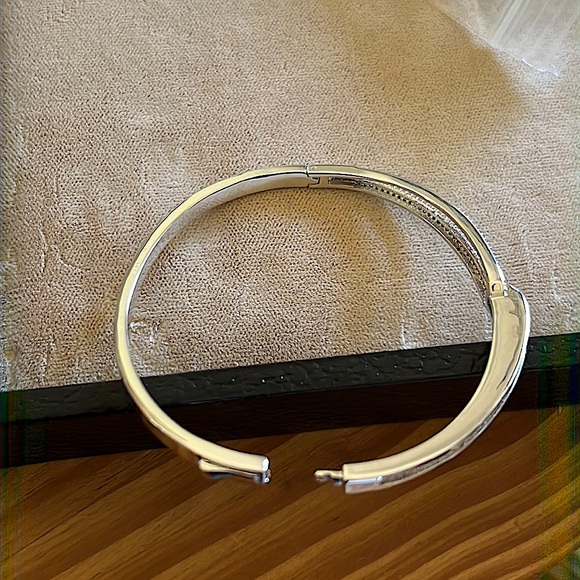 Silver Bracelet w/CZ Baguette & Pave Crystals - Great Bridal Jewelry! NWT - Picture 7 of 8